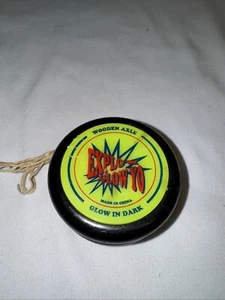 Explo-glow-yo Wooden Axle Glow In Dark Yo-yo - Picture 1 of 5