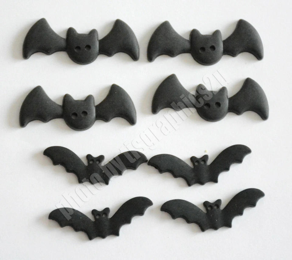 BATS / Gone Batty / Buttons Galore Halloween Buttons / Sew Thru Eyes / 2 Sizes - Image 1 of 4