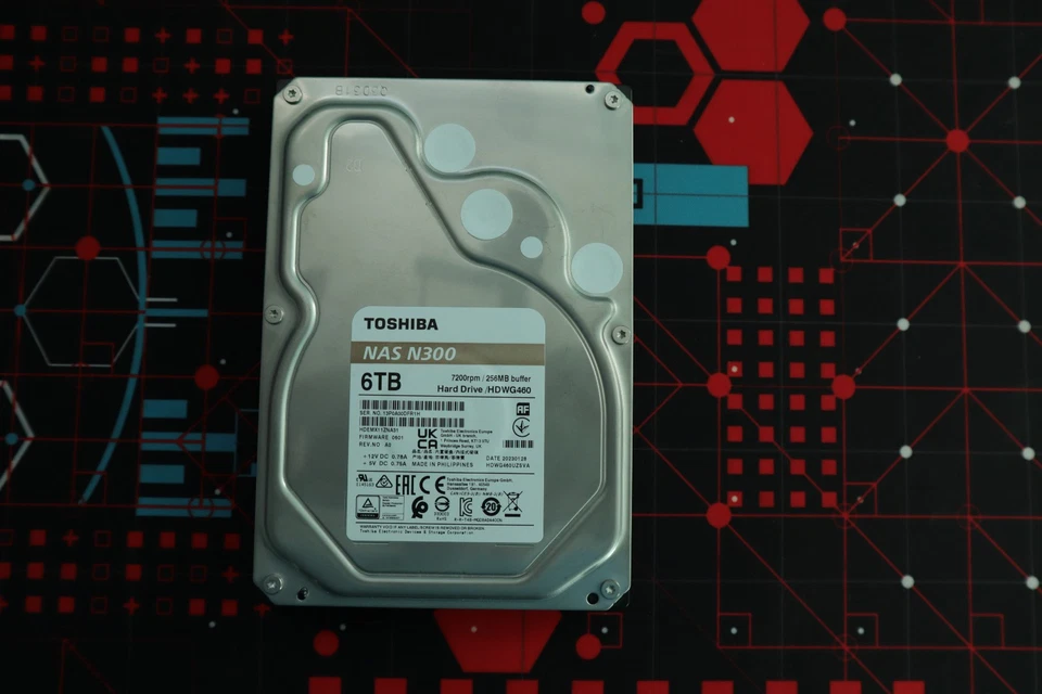 Toshiba NAS N300 HDWG460UZSVA HDEMX11ZNA31 3.5" 6TB SATA 6Gb/s Hard Drive - Image 1 of 1