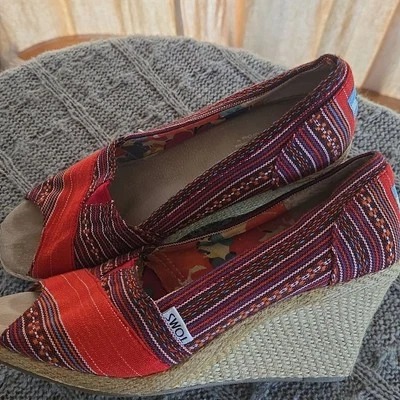 TOMS - Women's Aztec Southwestern Print Peep Wedge Shoes - Size 8.5 - Image 1 of 4