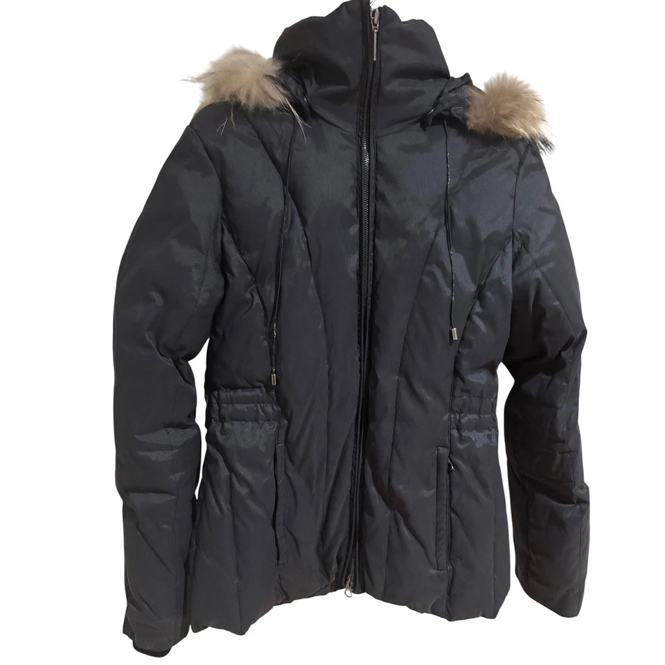 Abrigo acolchado Wilson's de cuero negro acolchado con capucha ribete de piel pequeño Foto 1 de 4