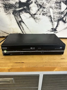 Toshiba SD-V296 DVD/VCR Kombiplayer 4-Kopf VHS Recorder ohne Fernbedienung - Bild 1 von 7