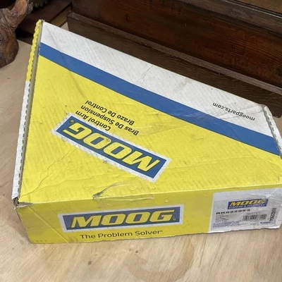 Braço de controle de suspensão e conjunto esférico RK622954 - NOVO, Land / Range Rover - Imagem 1 de 4