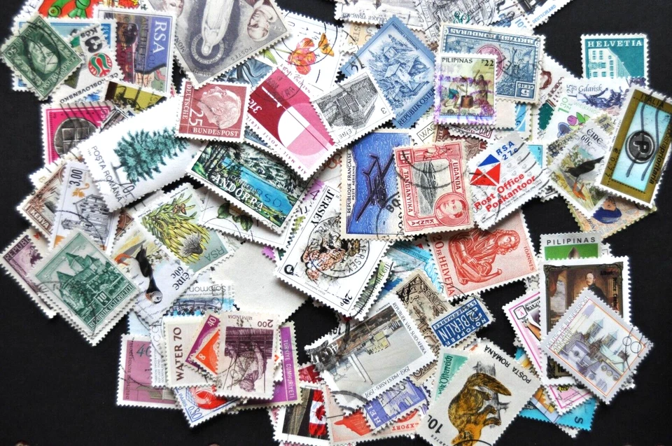 100+ WORLD STAMPS -NO GB. ALL DIFFERENT -MIXTURE  - KILOWARE - ASSORTMENT 268 - Image 1 of 1