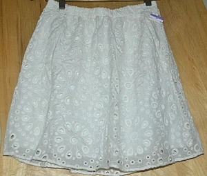 ELLA MOSS Above Knee Length Skirt White Large Eyelet Women's Size Small Lined - Picture 1 of 2