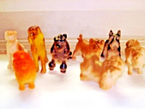 24 SMALL PLASTIC DOGS CARNIVAL OR EDUCATIONAL TOYS. PARTY FAVORS 2 INCHES - Picture 1 of 4
