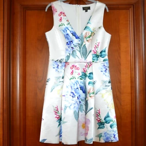 £85 LIPSY LONDON SIZE 10 ICE BLUE FLORAL DRESS WEDDING HOLIDAY RACES COCKTAIL - Picture 1 of 6