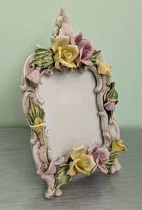 Marco de fotos vintage de porcelana Capodimonte 4x5": 10" de altura, Italia - Imagen 1 de 9