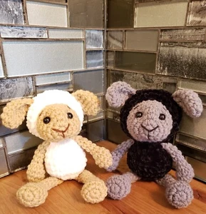 Crochet Sheep 1 Black & 1 White Lot Get Well Gift Country Chenille Amigurumi 8" - Picture 1 of 5