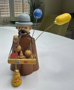 Erzgebirgische Volkshunst German Wood Incense Smoker Toy Vendor Balloon Man 5.5” - Picture 1 of 9