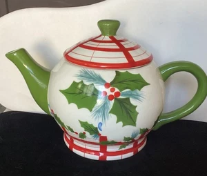Hand Painted Teapot Christmas Ceramic Mistletoe & Holly Red, White & Green - Picture 1 of 9