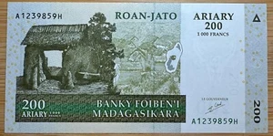 BILLET NEUF DE 200 ARIARY MADAGASCAR 2004 UNC (BILL 177) - Imagen 1 de 2