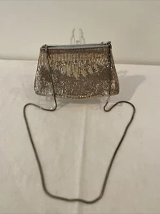 Vintage WHITING AND DAVIS Silver Mesh Purse Shoulder Strap Zipper Small - Picture 1 of 12