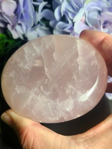 3.7" 380g Pretty & Chunky Rose Quartz Oval Bowl Crystal Jewelry Holder Soap Dish - Picture 1 of 15
