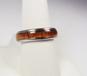 ANELLO ALOHA ACCIAIO INOX LEGNO KOA HAWAIANO MODA SPIAGGIA MISURE 6 8 e 9 - Foto 1 di 4