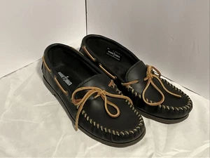 MINNETONKA 749 Moccasin Loafers Men’s Size 9.5 Black Leather Shoes - Picture 1 of 6