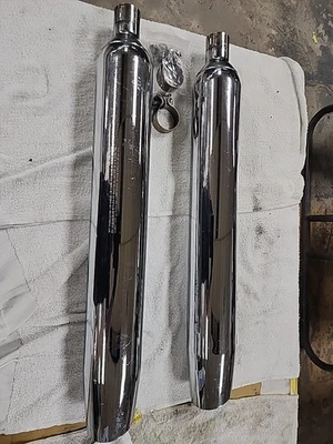Harley Davidson Road King & Electra Glide Left & Right Exhaust Pipe Mufflers   - Image 1 of 4