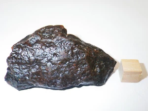 Agoudal meteorite. Iron IIAB Morocco. 80 grams. With 2 shatter cones. - Picture 1 of 8