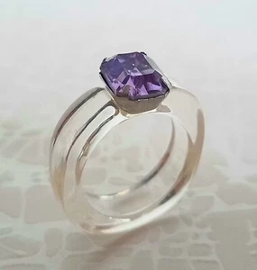 Summer Ring Size 6.5  Lucite Acrylic Plastic Ring with Lavender  color - Picture 1 of 24