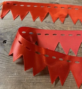 5 Feet Of Vintage Red Satin Sawtooth Ribbon Gather Loops On Edge 2” Wide - Picture 1 of 10