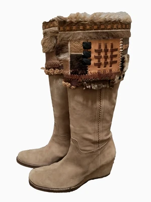 Botas Boho Apepazza Ninfa Taupe Gamuza Cuero Piel Tribal Retazos Cuña 10 Foto 1 de 4