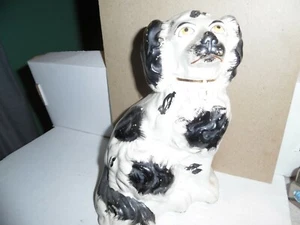  ANTIQUE ENGLISH STAFFORDSHIRE ART POTTERY DOG KING CHARLES SPANIEL 7.5" TALL - Picture 1 of 5
