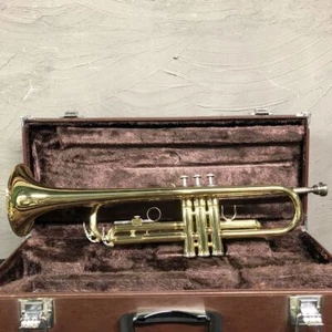 Yamaha YTR-2320E Bb Trumpet Brass Used with Hard Case and Mouthpiece from Japan - Picture 1 of 6