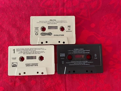 LOT OF 3 CASSETTES JOURNEY , DONNA LEWIS AND KENNY ROGERS - Image 1 of 2