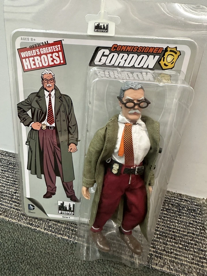 DC Comics Batman Series 4 COMMISSIONER JIM GORDON 8" Retro Action Figure NEW - Image 1 of 3