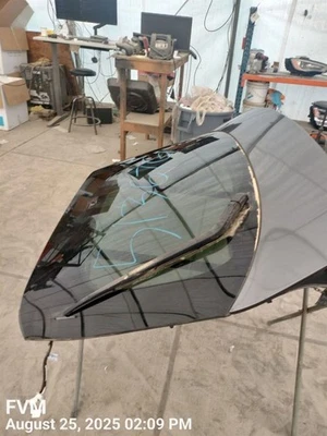 GRY DECKLID TAILGATE 2016-2018 TOYOTA PRIUS Foto 1 de 4