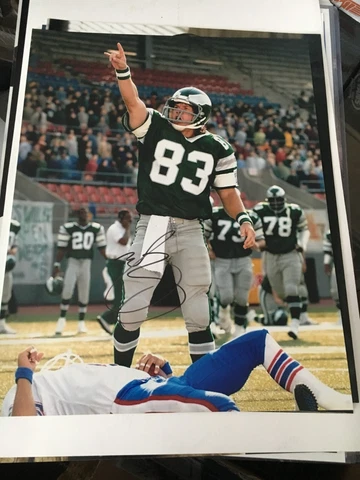Mark Wahlberg Signed 11''x14'' Photo POSTER 'Invincible'  EAGLES COA Cover