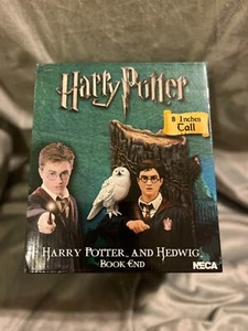 NECA Harry Potter and Hedwig Book End NEW - Picture 1 of 4