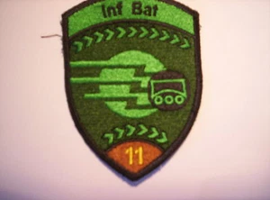 Schweizer Armee Inf Bat 11 in braun ca 9 x7 cm - Picture 1 of 1
