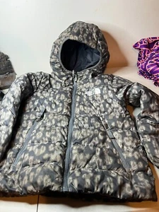 The North Face Hyalite Down Jacket Girls Green Black Camo Hooded Full Zipper - Picture 1 of 12