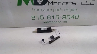 Módulo antena radio cargador Dodge 2015-2020 P68210666AA Foto 1 de 4