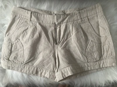 Shorts BCBGeneration bege bronzeado mistura de linho - Imagem 1 de 4