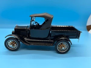 BEAUTIFUL Collectible Truck - Black SUNSTAR 1925 FORD MODEL T 1:24 SCALE Auto - Picture 1 of 14
