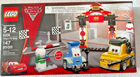 Lego Cars Tokyo Pit Stop 8206 - Set with Manual