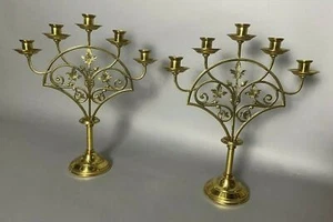 PAIR OF VINTAGE ANTIQUE BRASS FLORAL DECORATED 5 LIGHT CANDELABRA CANDLESTICKS - Picture 1 of 10