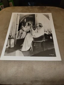 Greta Garbo 8 x 10 black & white glossy photo nice condition - Picture 1 of 2