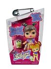 Poupée exclusive 5 pouces Bratz Babyz Yasmin avec vêtements et accessoires grenouille pour animaux de compagnie