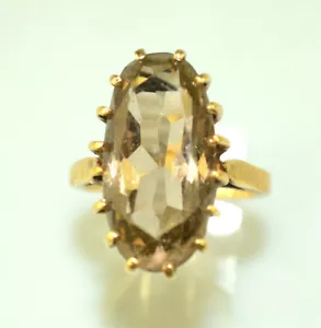 VINTAGE 10K YELLOW GOLD LONG OVAL 8 CARAT SMOKY QUARTZ RING -- SIZE 5.5 - Picture 1 of 4