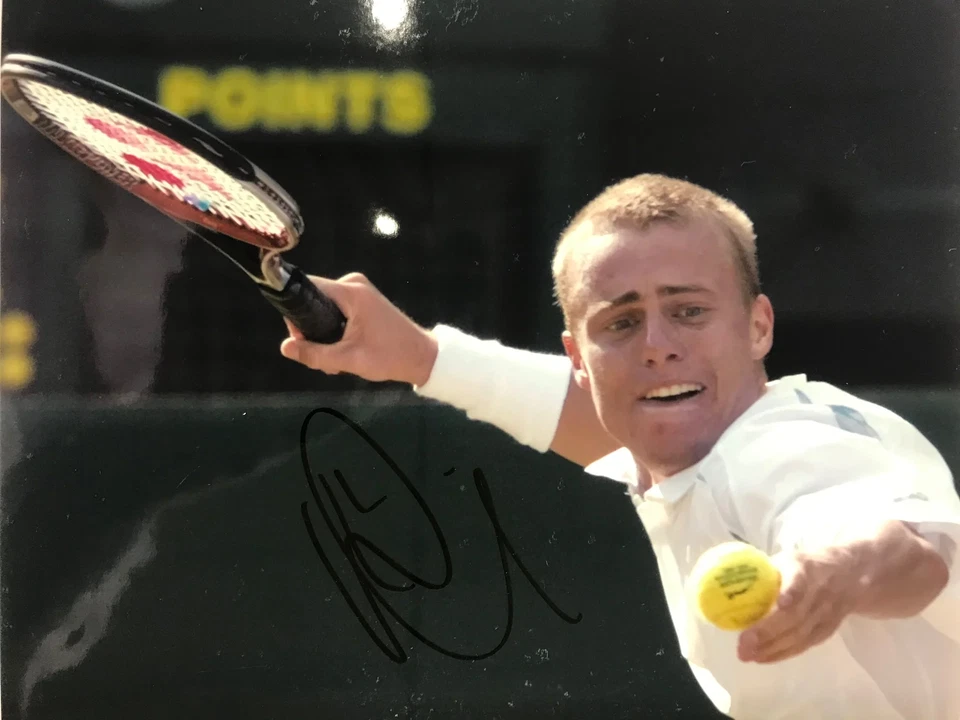 Foto autografiada de tenis de 8x10 de Lleyton Hewitt Foto 1 de 1