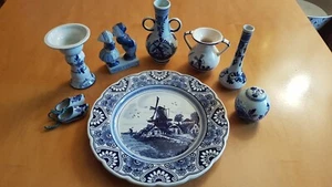 Delfter Porzellan Konvolut Wandteller Vase Kerzenständer Pärchen Salzstreuer - Bild 1 von 10