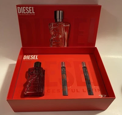 Diesel Hombre 3 Piezas D Red Eau de Parfum Juego de Regalo en Caja 3.4fl oz y 2-0.3fl oz Nuevo Foto 1 de 4
