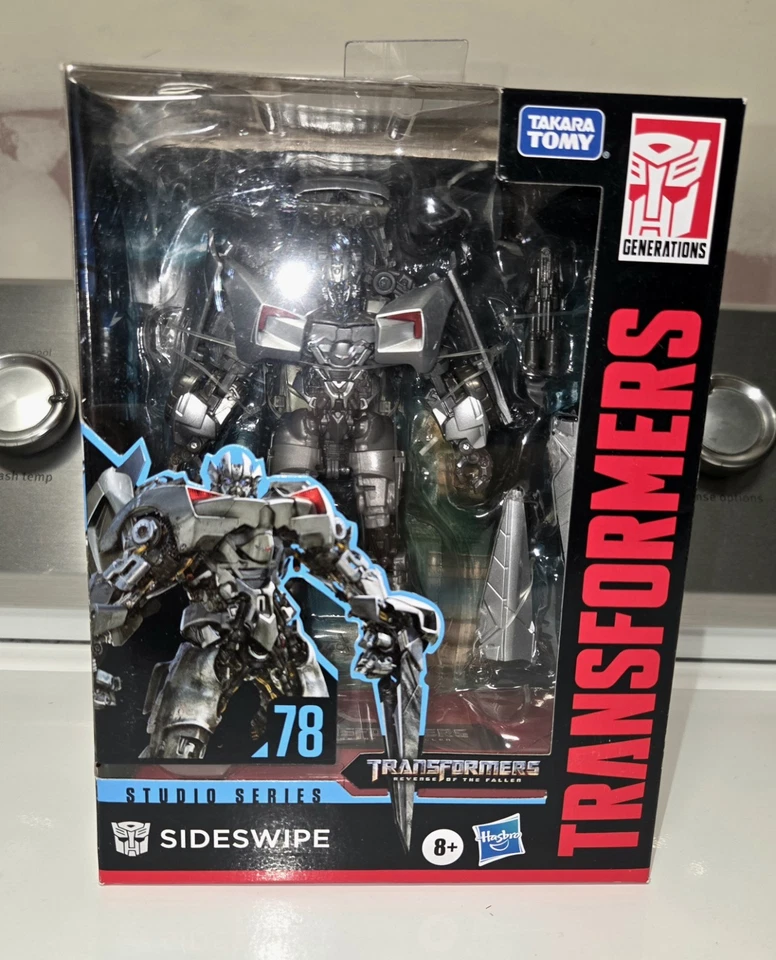 Hasbro Transformers Studio Series Deluxe Class 78 SIDESWIPE Action Fig NEW - Image 1 of 4