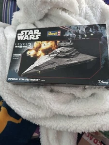 NEW Revell Star Wars Imperial Star Destroyer Model Kit - 03609 - Picture 1 of 2