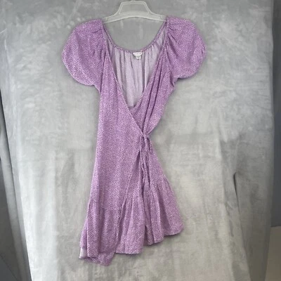 Vestido envolvente American Eagle para mujer talla XS púrpura floral hasta la rodilla corbata delantera Foto 1 de 4