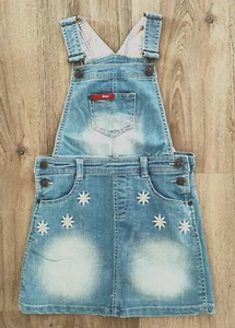 Lee Cooper Girls Denim Pinafore with 6 Embroidered Daisy's Size 6 - Picture 1 of 6