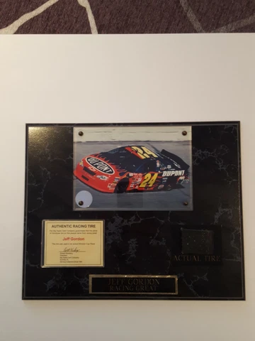 NASCAR Jeff Gordon #24 Wall Plaque Piece Of Race Used Tire Cover